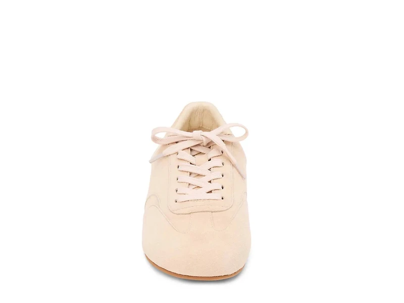 Zeke Sneaker
