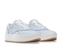 Court Advance Surge Sneaker