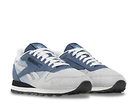 Classic Leather Sneaker