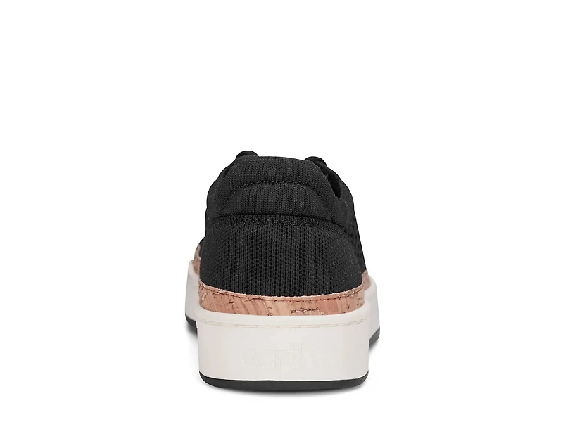 Knight Sneaker