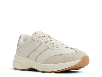 Club Chic Sneaker