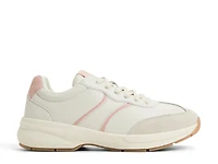 Club Chic Sneaker