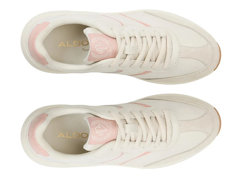 Club Chic Sneaker