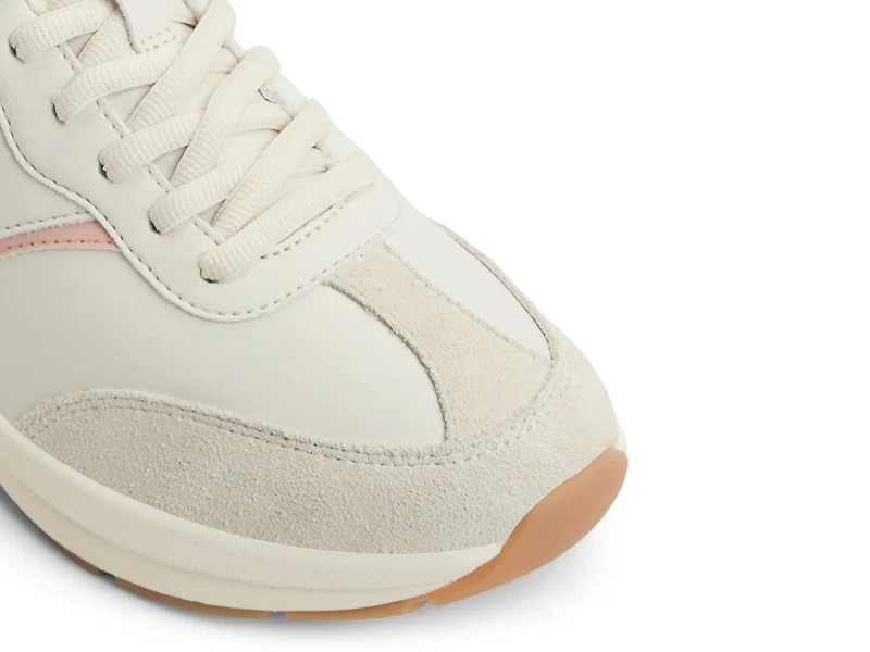 Club Chic Sneaker