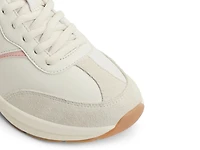 Club Chic Sneaker
