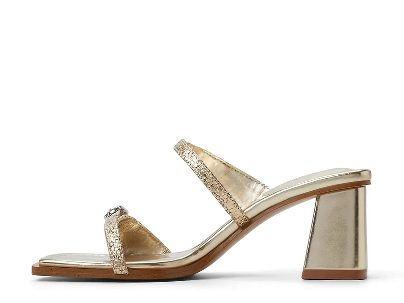 Maymay Sandal