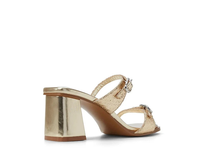 Maymay Sandal