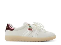 Sweet Thing Sneaker