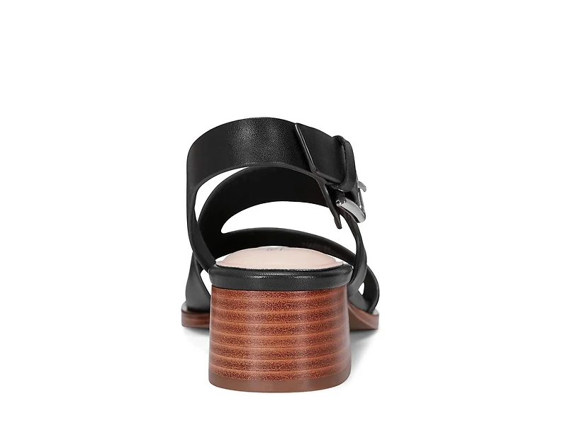 Hennly Sandal