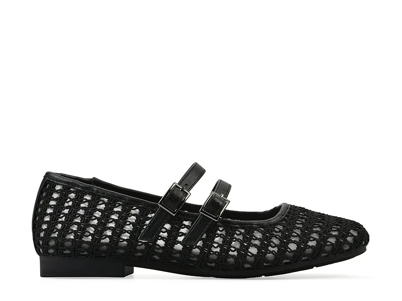 Besnik Mary Jane Flat