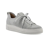 Uncut Sneaker