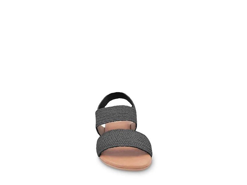 Nigella Sandal