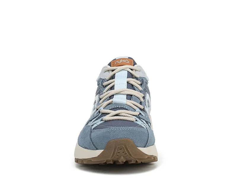 Karma Hiking Shoe