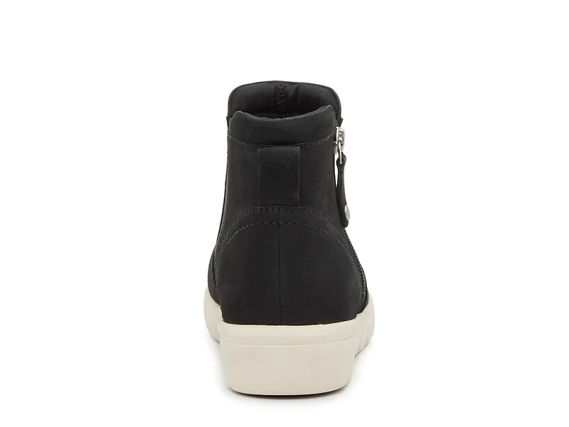 Cemile Bootie