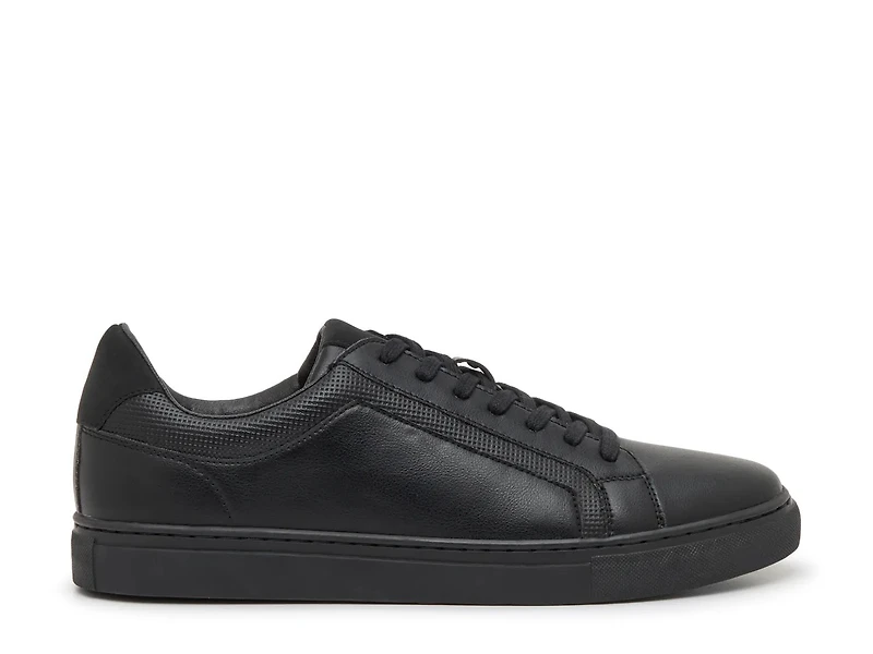 Emerry Sneaker