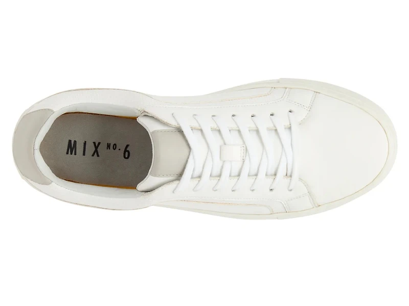 Emerry Sneaker