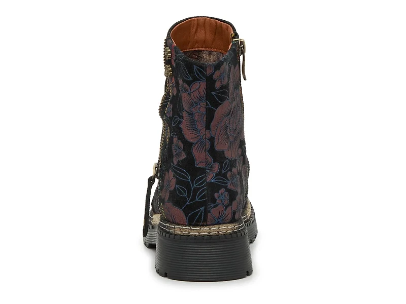 Vespera Bootie