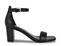 Nolene Sandal