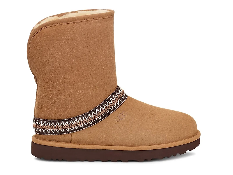 Classic Short Crescent Bootie