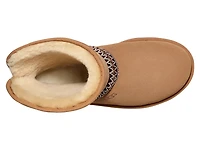 Classic Short Crescent Bootie