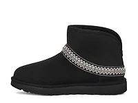Classic Mini Crescent Bootie
