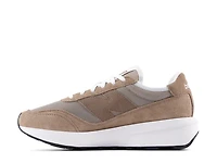 370 Sneaker