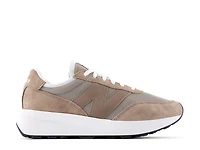 370 Sneaker
