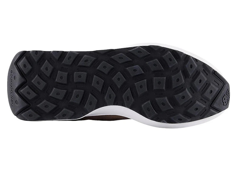 370 Sneaker