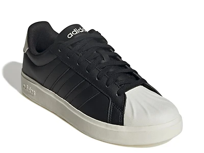 Street Talk Sneaker