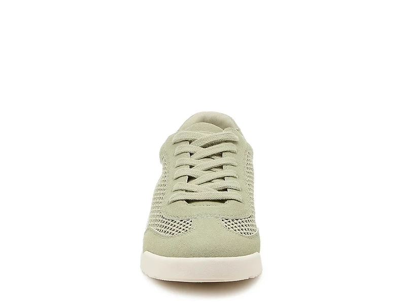 Blink Sneaker