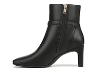 Nanette Bootie