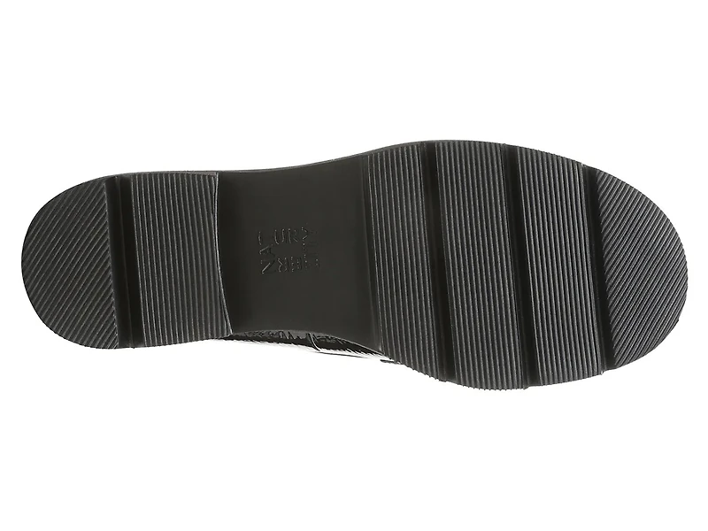 Corinne Loafer