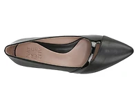 Bria Flat