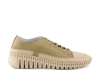 Surana Sneaker - Women's