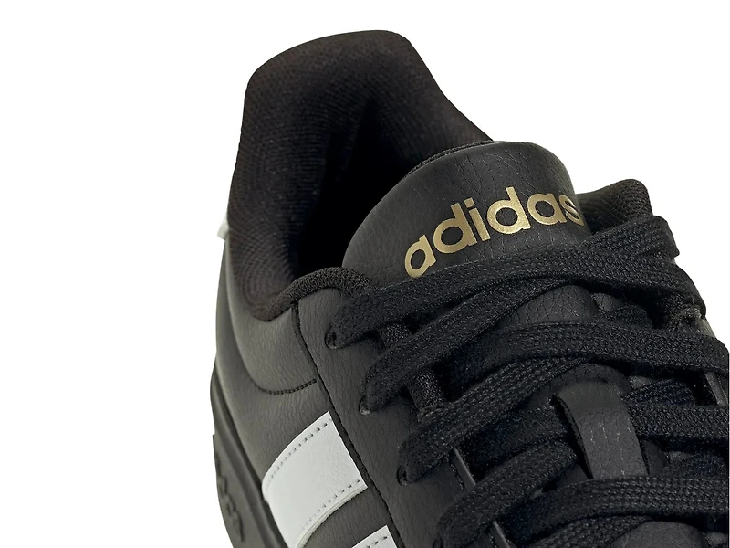 Street Talk Sneaker