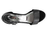 Taylen Sandal