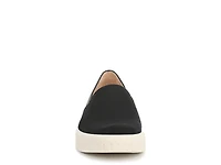 Grandeur Slip-On Sneaker