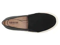 Grandeur Slip-On Sneaker
