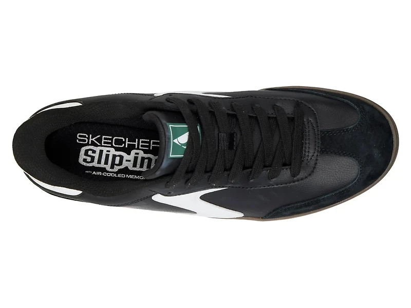 Hands Free Slip-ins Hotshot Relegate Sneaker