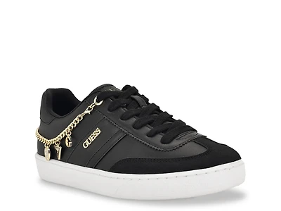 Naoko Sneaker