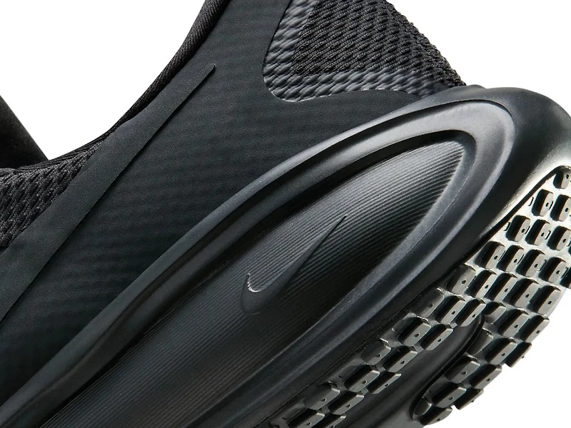 Revolution 8 EasyOn Running Shoe