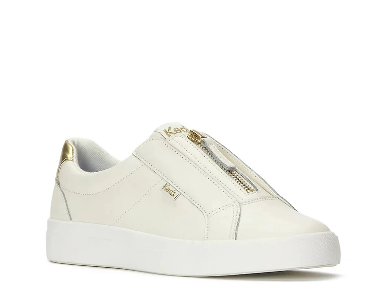 Pursuit Sneaker
