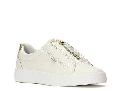 Pursuit Sneaker