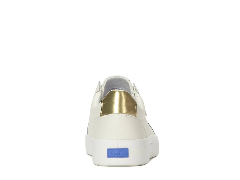Pursuit Sneaker