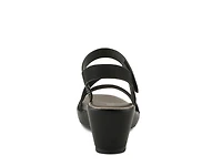 Yadiel Sandal