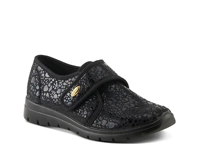 Amay Slip-On