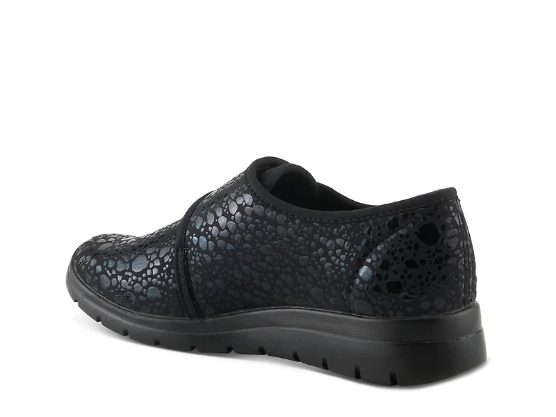 Amay Slip-On