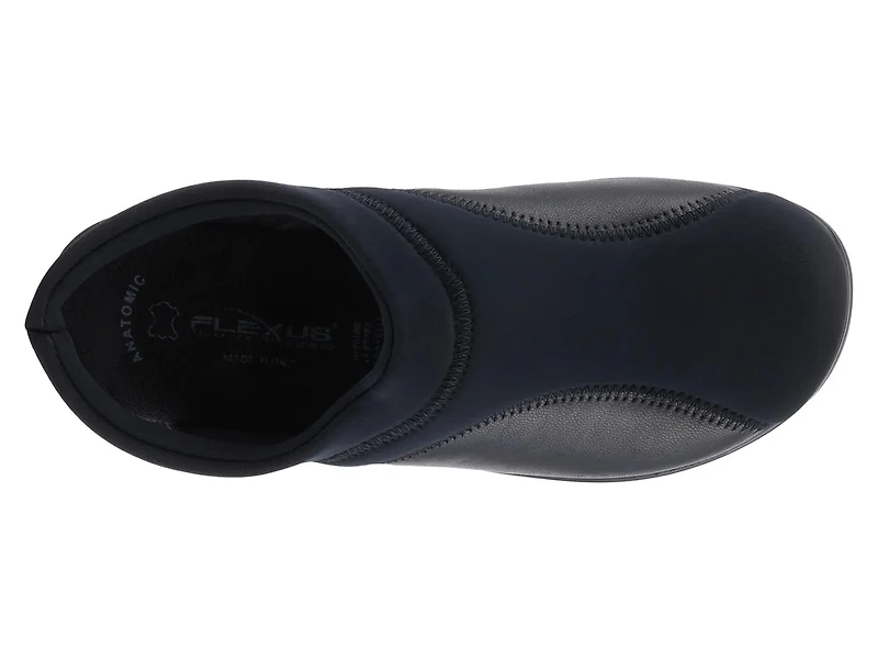 Flexia Clog