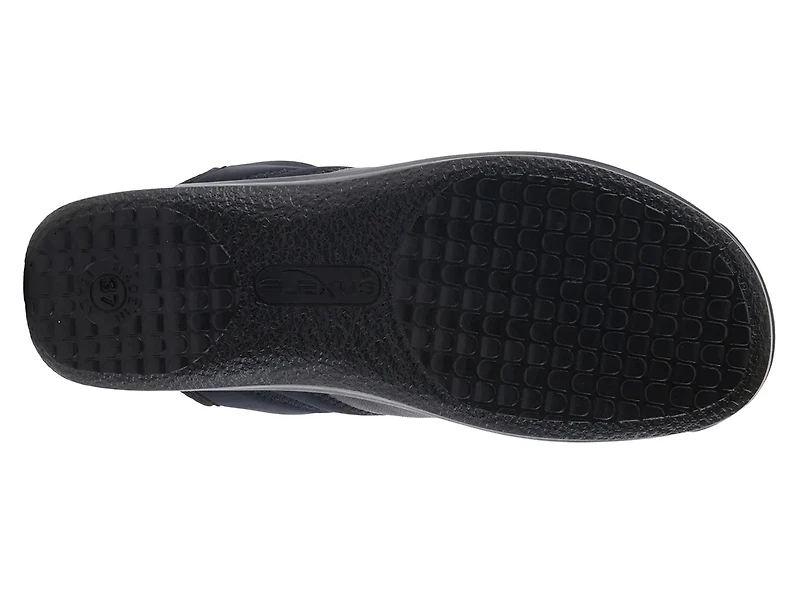 Flexia Clog