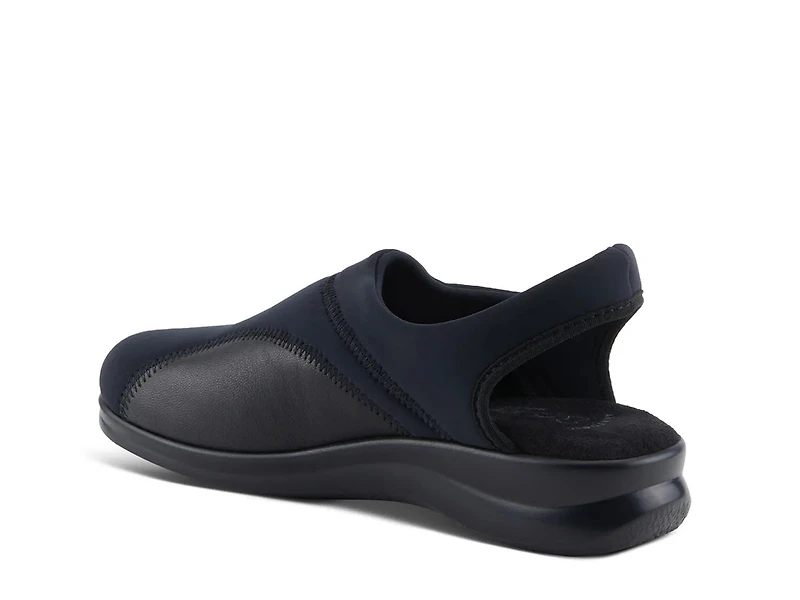 Flexia Clog
